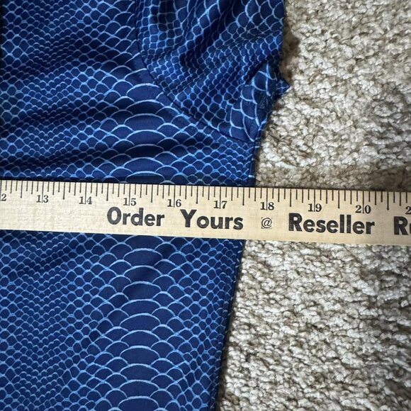 Under Armour Shirt Womens Medium Blue HeatGear V Neck Athletic Running Workout - Picture 7 of 8